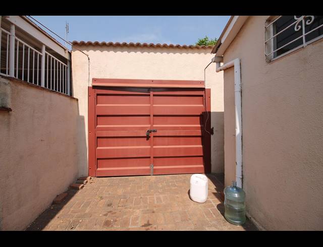 3 BEDROOM HOUSE TO LET IN KENSINGTON